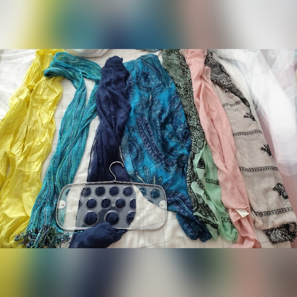 7 Scarf Set & Hanger Nickel